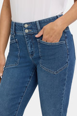 Margot Girlfriend Jeans In Petite - Lake Notre-Dame