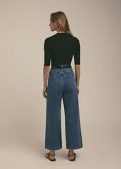 THE AMELIA CREWNECK TOP